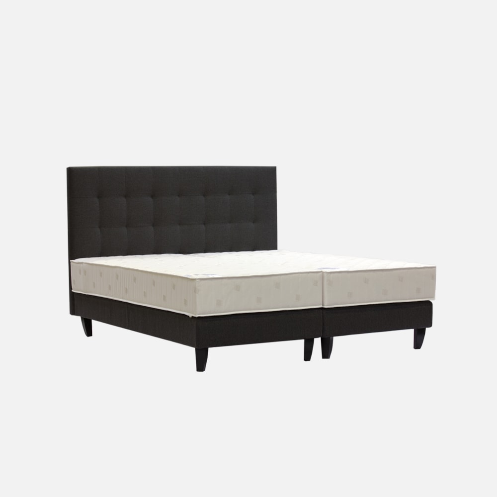 Bett-Studio-Seitenansicht